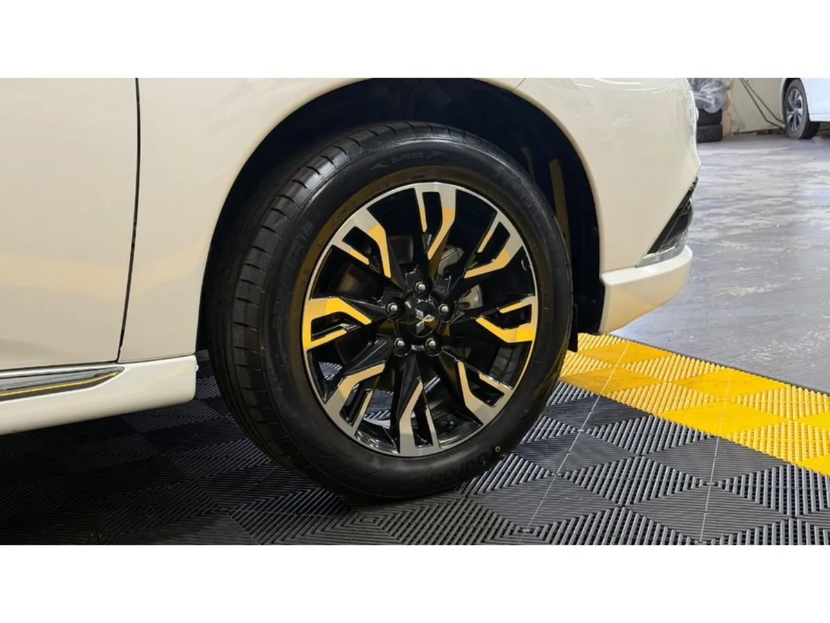 Mitsubishi Outlander G Limited Edition - Image 6