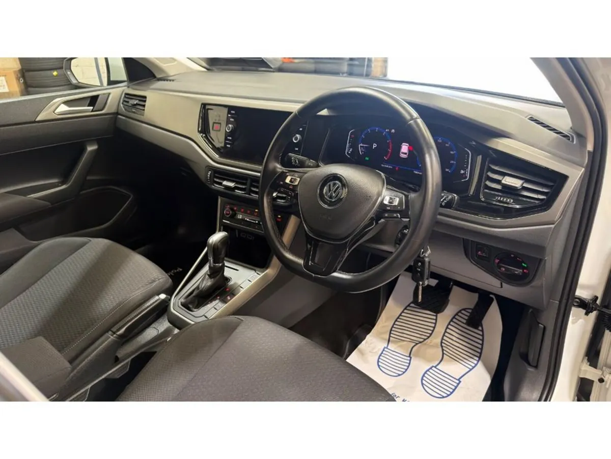 Volkswagen Polo TSI COMFORT LINE - Image 3