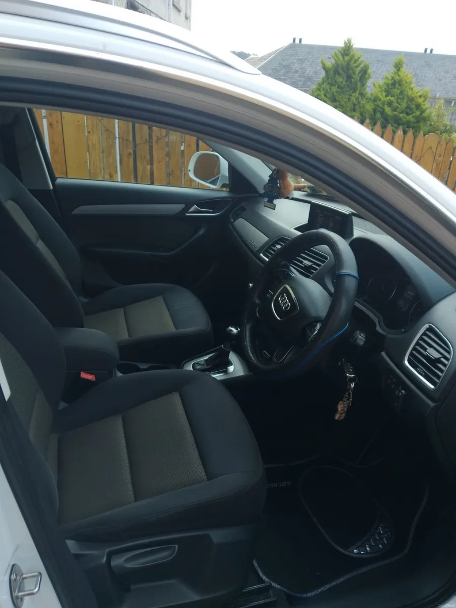 Audi Q3 2015 - Image 6