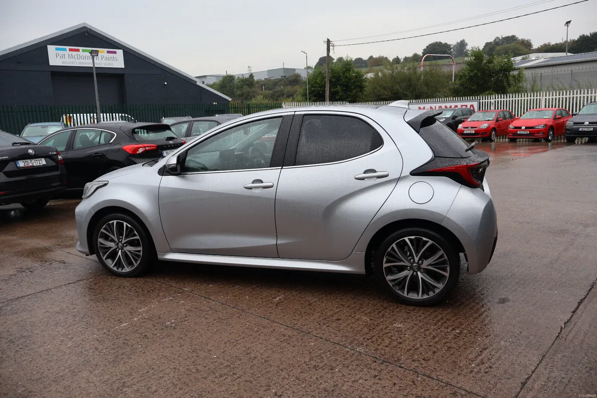 Toyota Yaris Platinum Top Spec 14,000Km Like New! - Image 6
