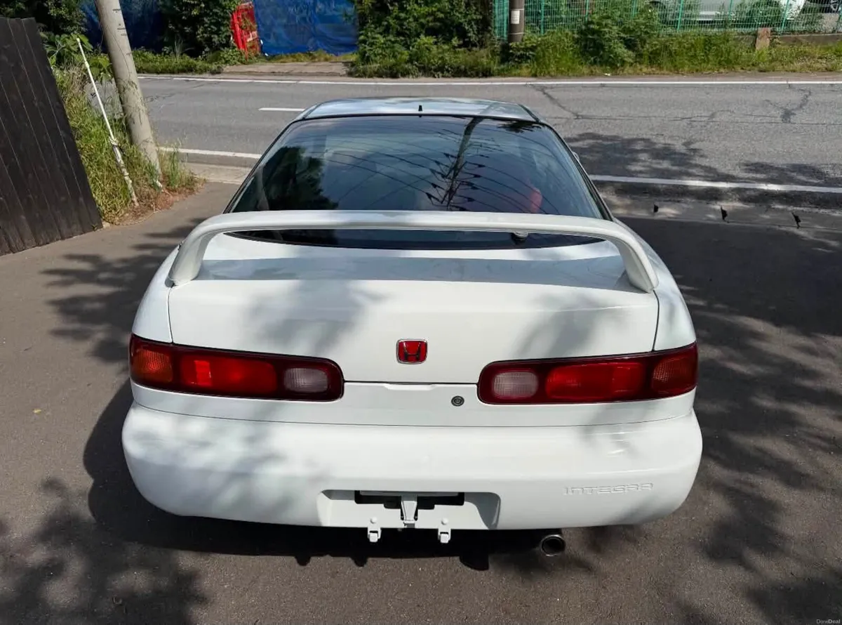1996 Honda Integra DC2 SIR - Image 3