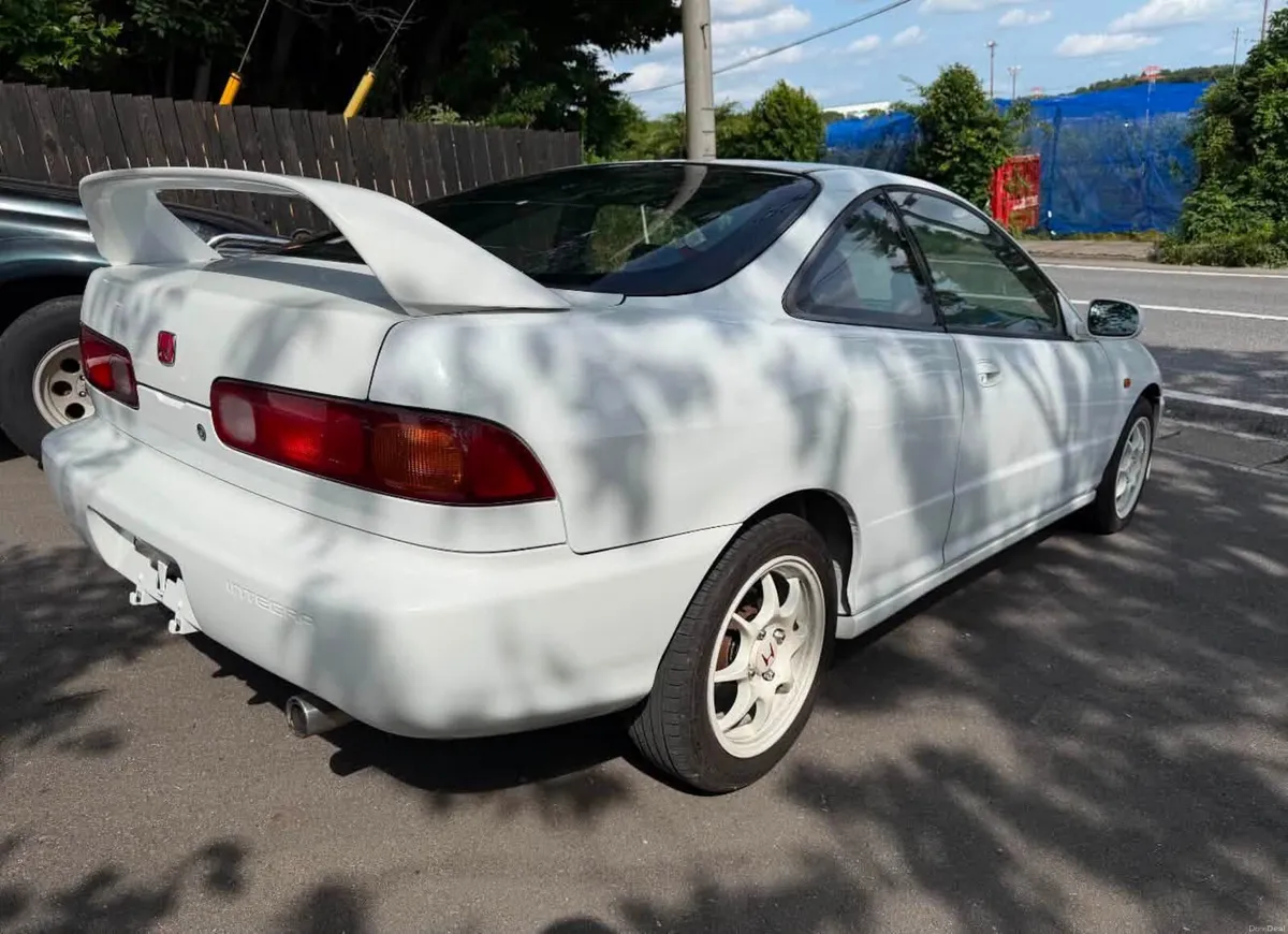 1996 Honda Integra DC2 SIR - Image 2