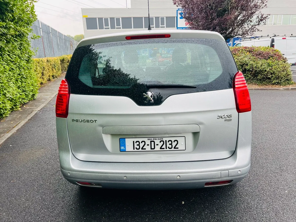 2013 Peugeot 5008 1.6 Hdi Automatic 7 seater - Image 4