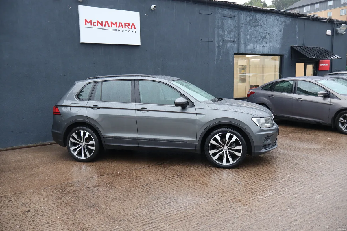 Volkswagen Tiguan 1 Owner From New Exceptional! - Image 2