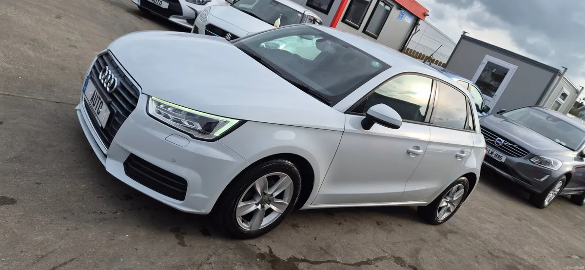 Audi A1 auto s-tronic se 1.0 petrol low kms - Image 4