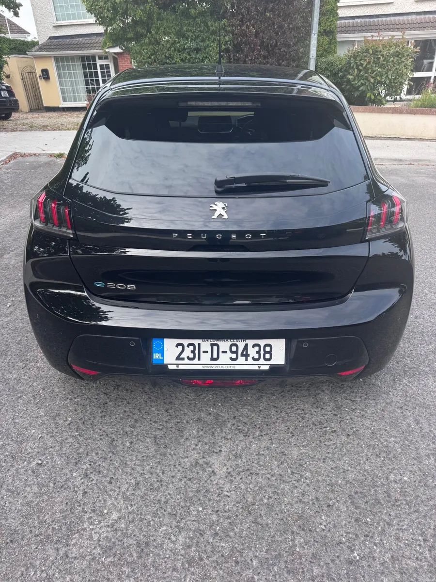 Peugeot e208 2023 - Image 5