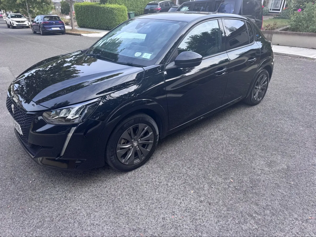Peugeot e208 2023 - Image 3