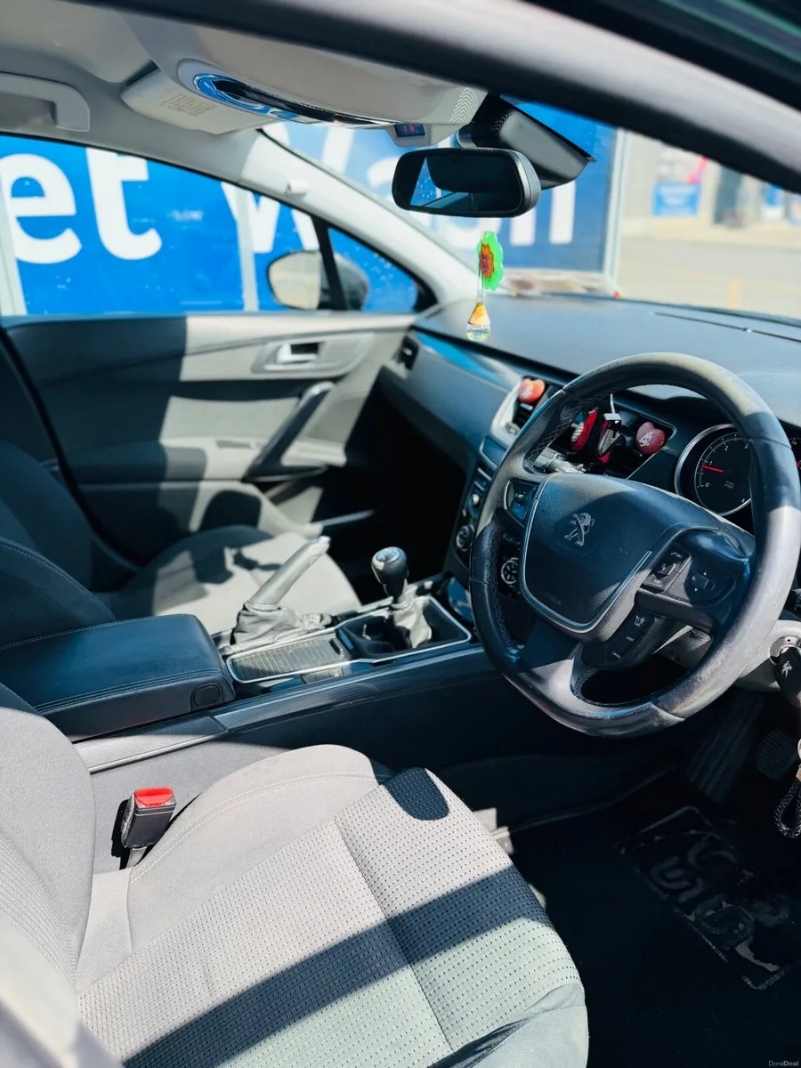Peugeot 508 2011 - Image 2