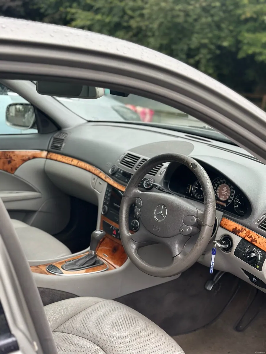 Mercedes E-class - Image 5