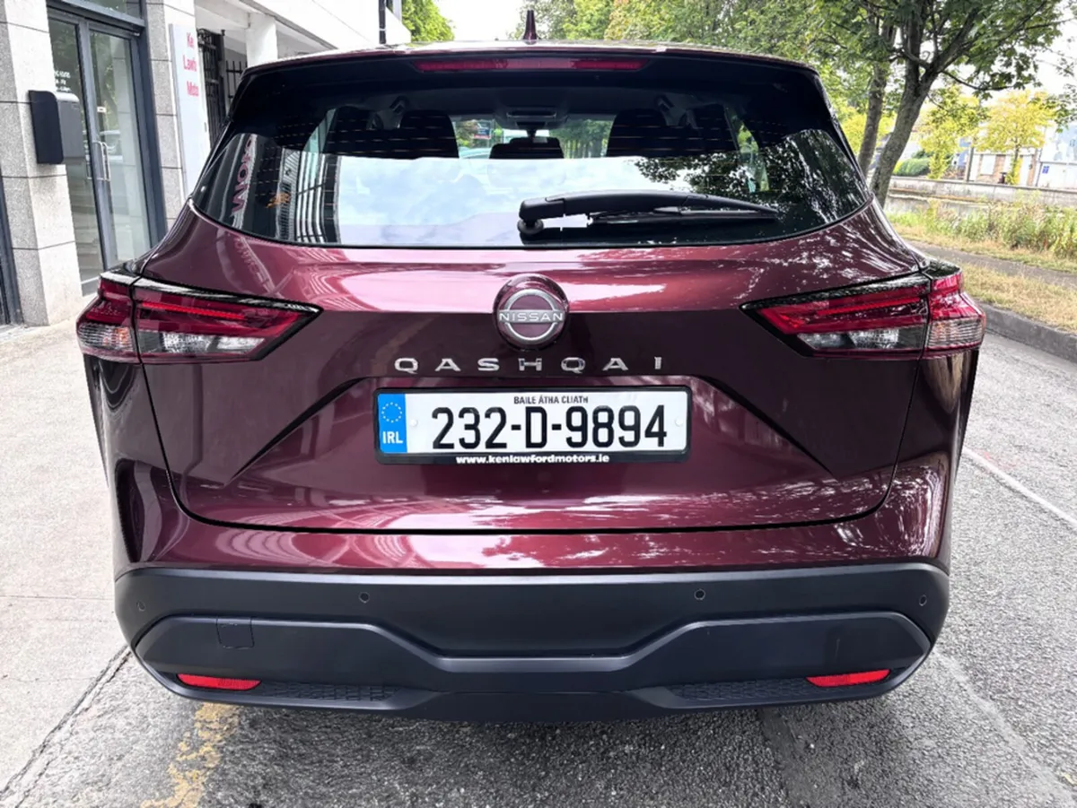 Nissan Qashqai 1.3 HYB SV MY2.5 5DR - Image 4
