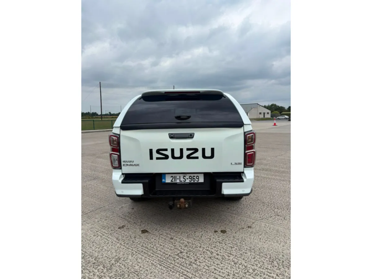 Isuzu D-Max LX DOUBLE CAB 4DR - Image 5