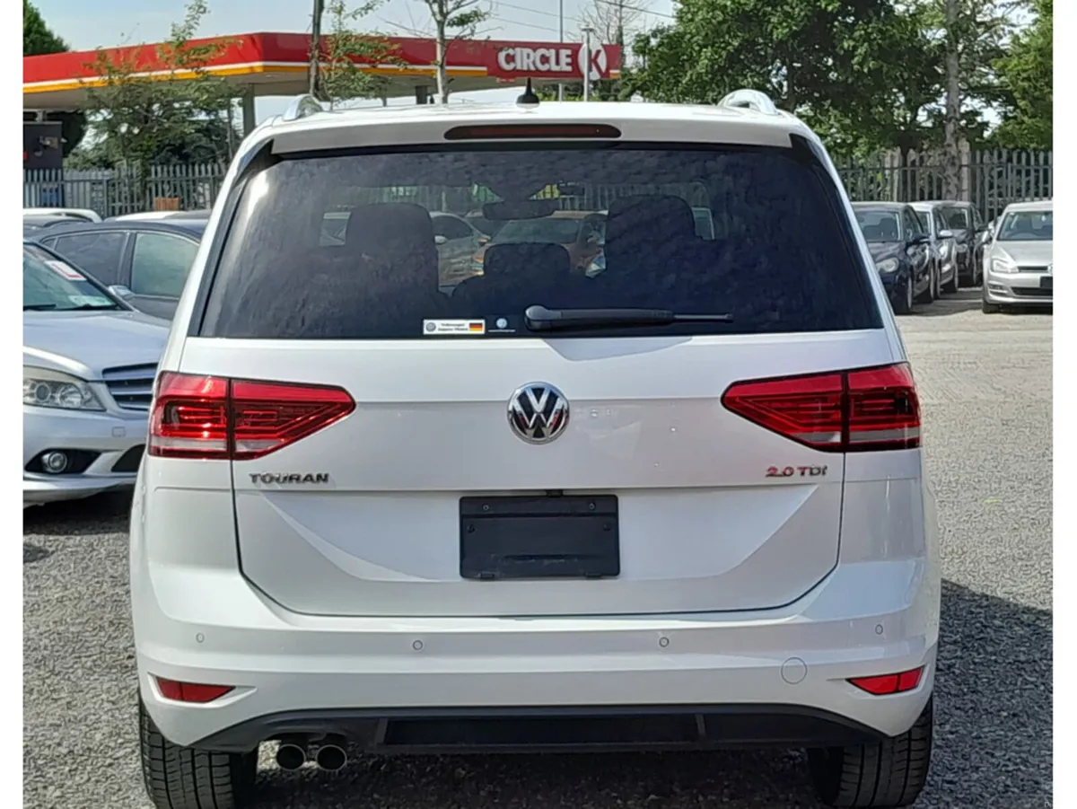 Volkswagen Touran TDI PREMIUM 2.0L Diesel Automati - Image 5
