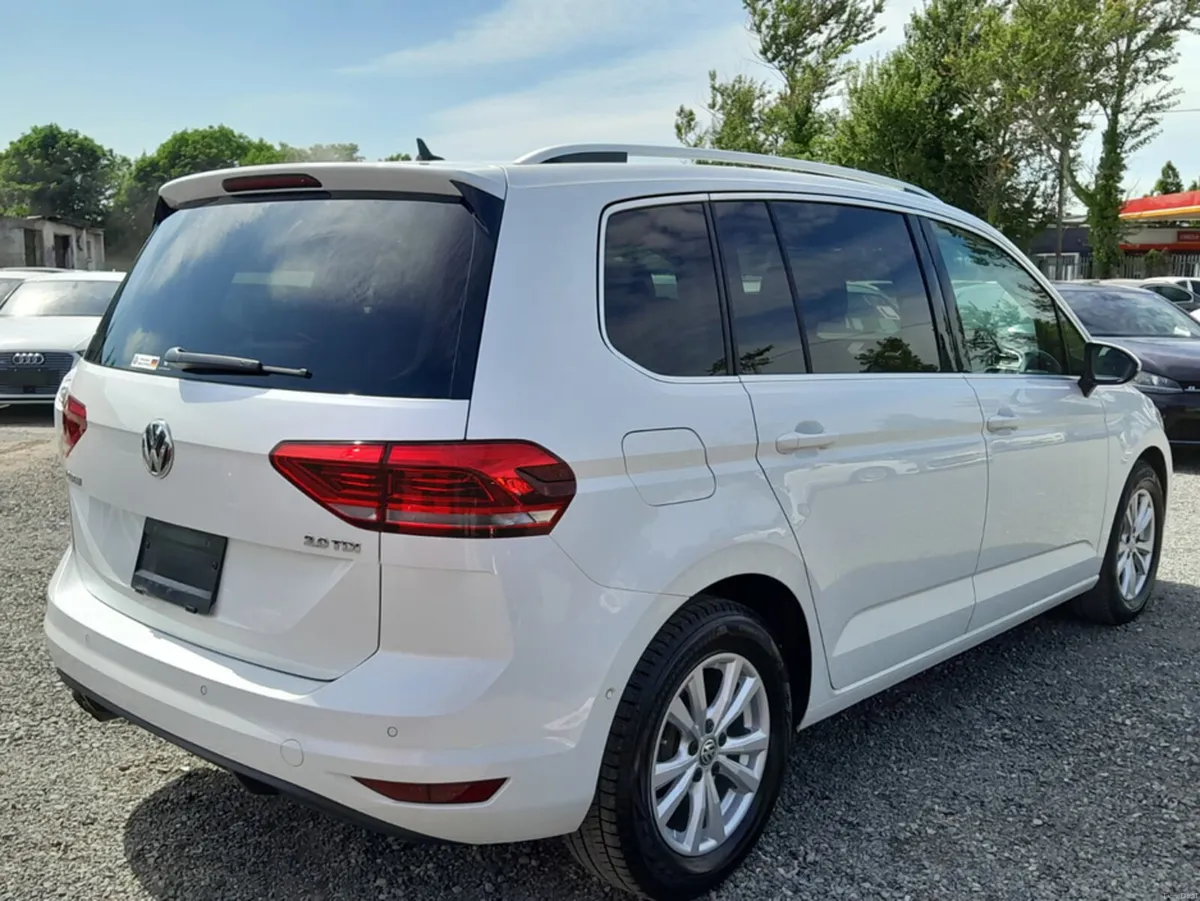 Volkswagen Touran TDI PREMIUM 2.0L Diesel Automati - Image 6