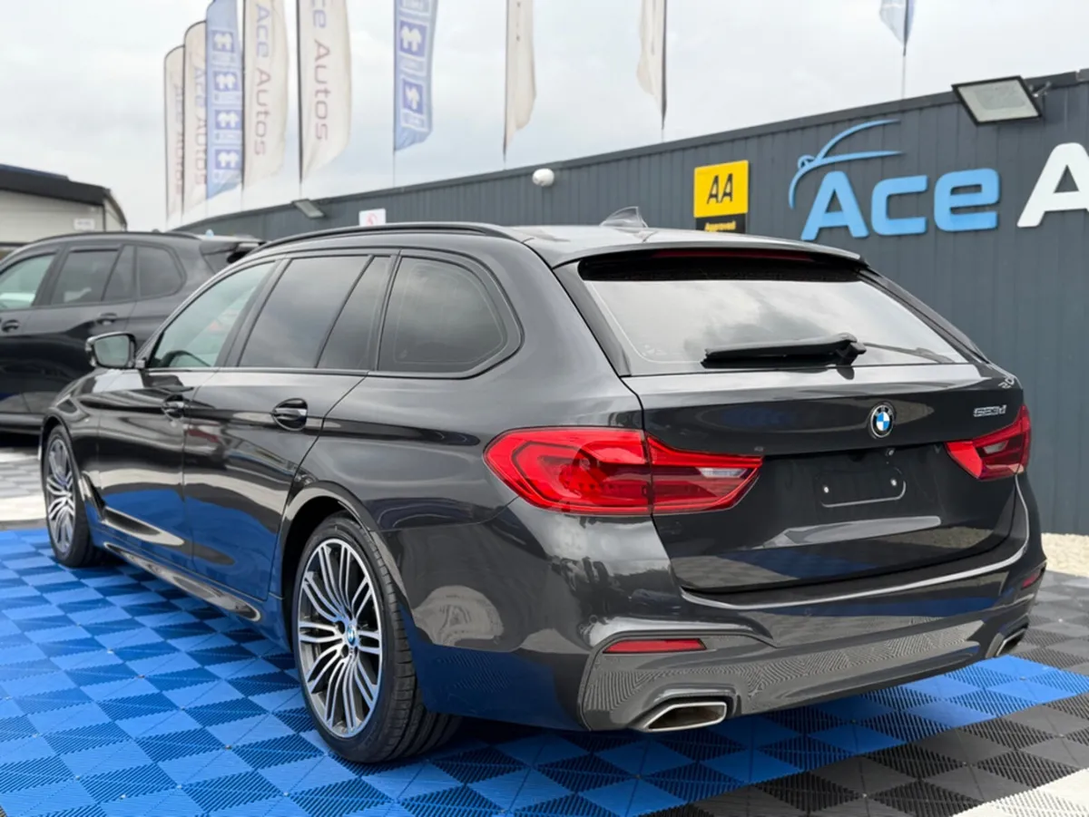 BMW 5-Series M-SPORT **SUNROOF** X-DRIVE - 2.0L DI - Image 6
