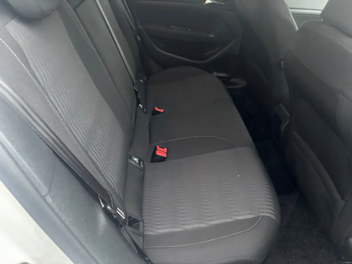 Peugeot 308 2015 1.6 hdi - Image 6