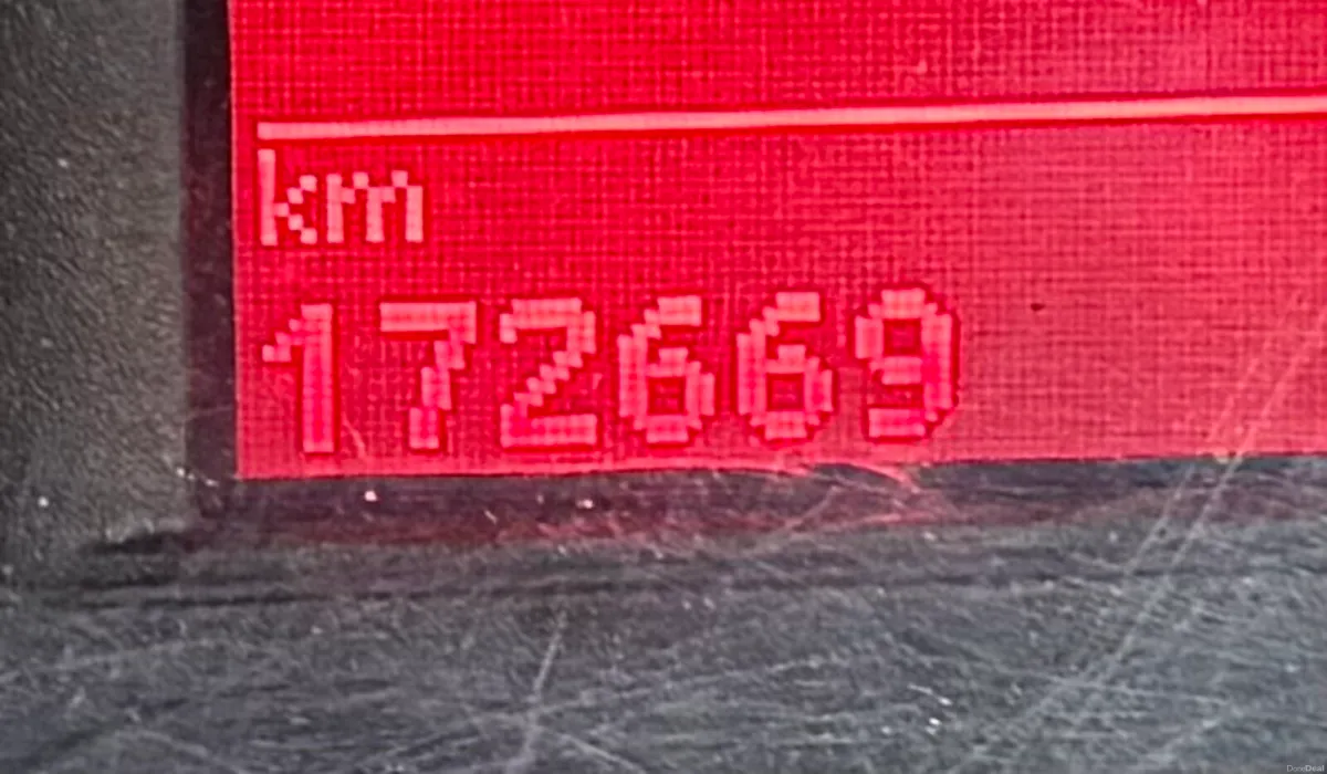 VW Golf 1.4 Petrol – 2005 – 172000 km - Image 6
