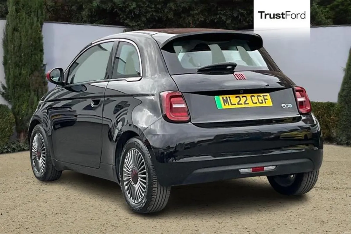 Fiat 500e 24kWh RED Hatchback 3dr Electric Auto (9 - Image 2