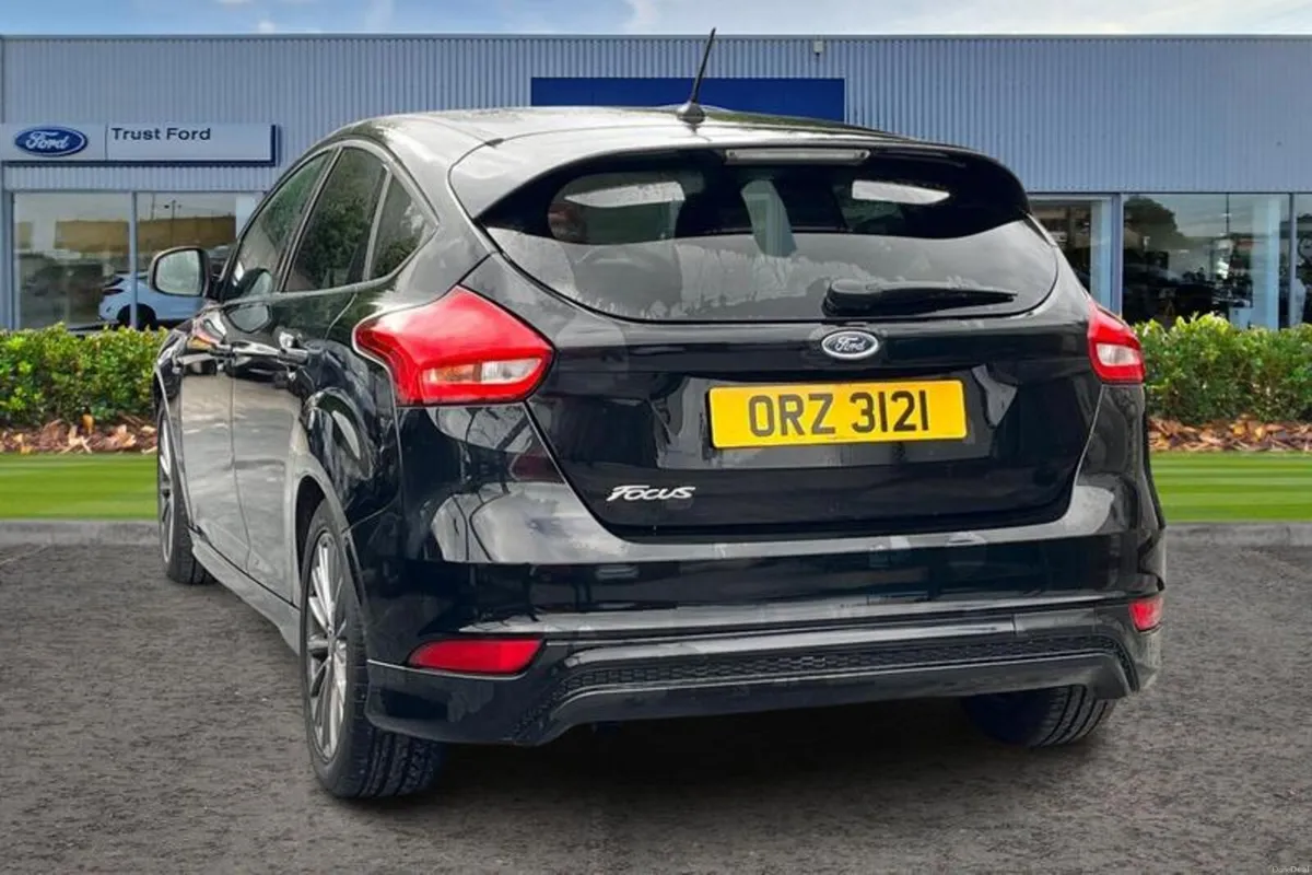 Ford Focus 1.5 TDCi 120 ST-Line 5dr- Apple Car Pla - Image 2