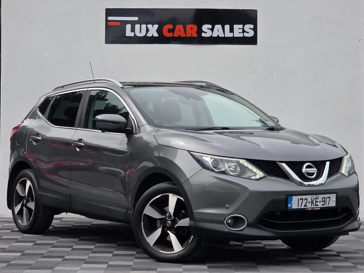 2017 Nissan Qashqai 1.2 PREMIUM // PANORAMIC ROOF - Image 1
