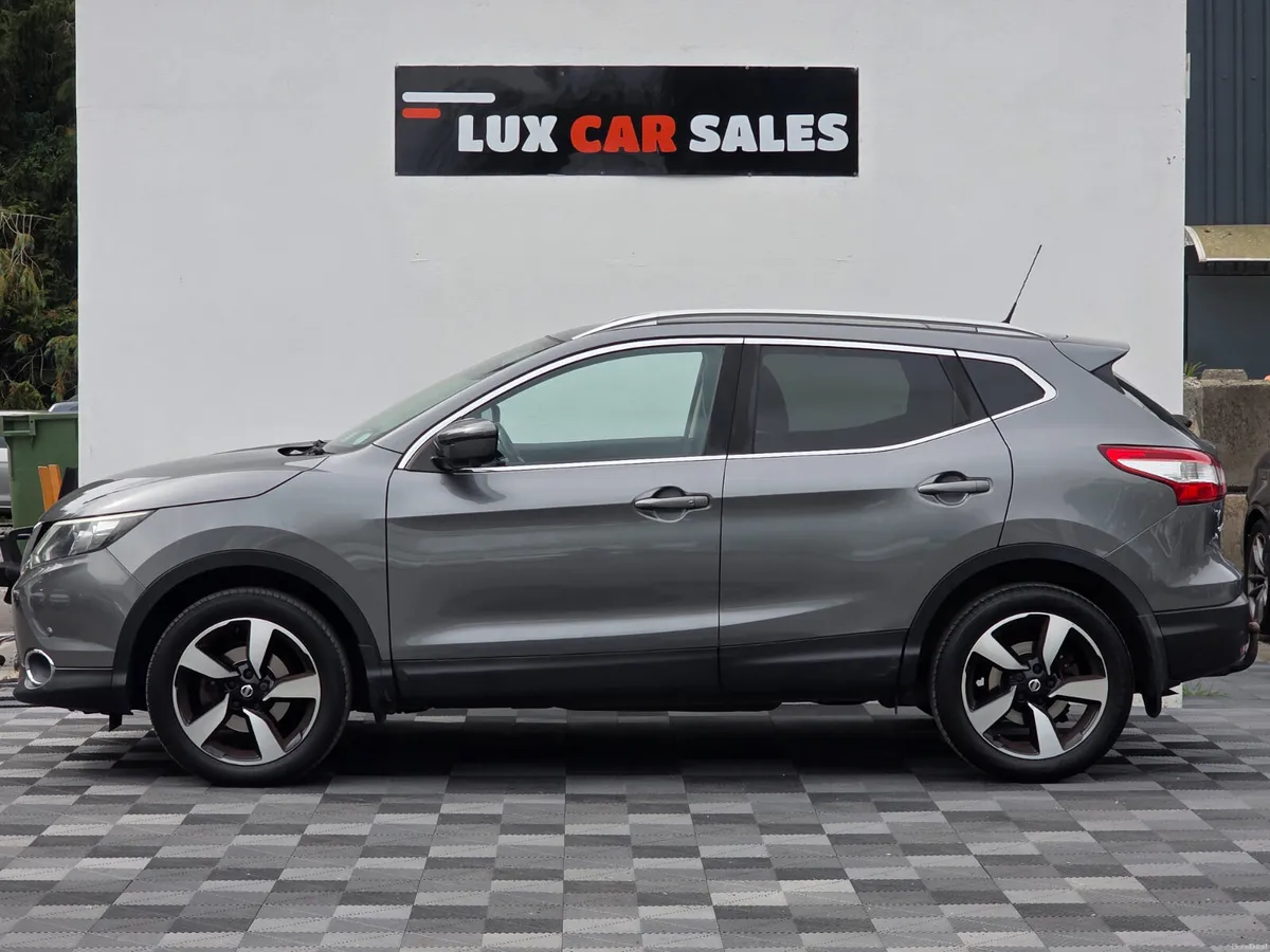 2017 Nissan Qashqai 1.2 PREMIUM // PANORAMIC ROOF - Image 3