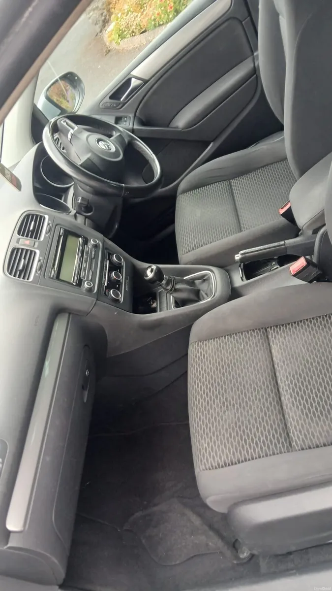 Volkswagon - Image 6