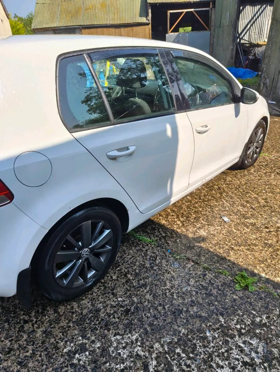Volkswagen Golf - Image 5