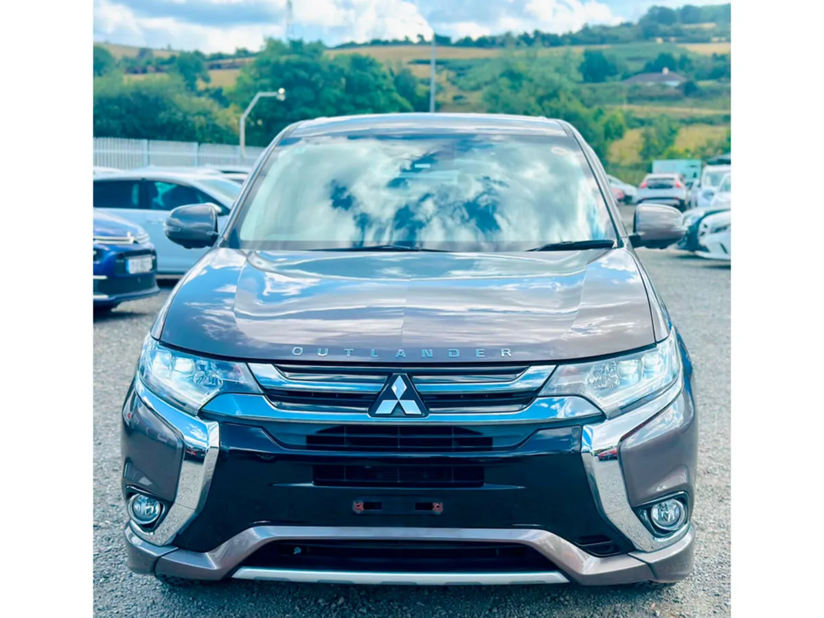 Mitsubishi Outlander 4WD PHEV G SAFETY PACKAGE (03 - Image 2