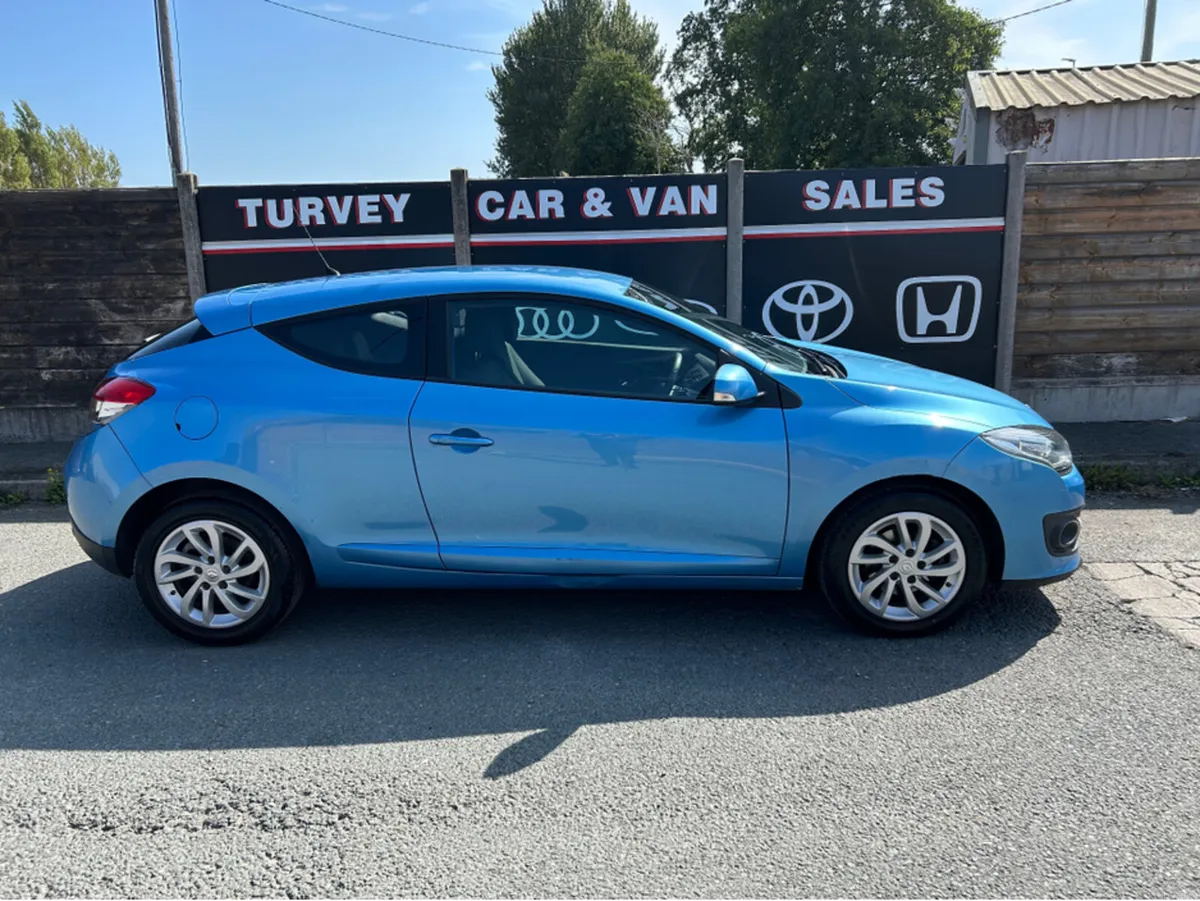 Renault Megane III DYNAMIQUE 1.5 DCI - Image 3