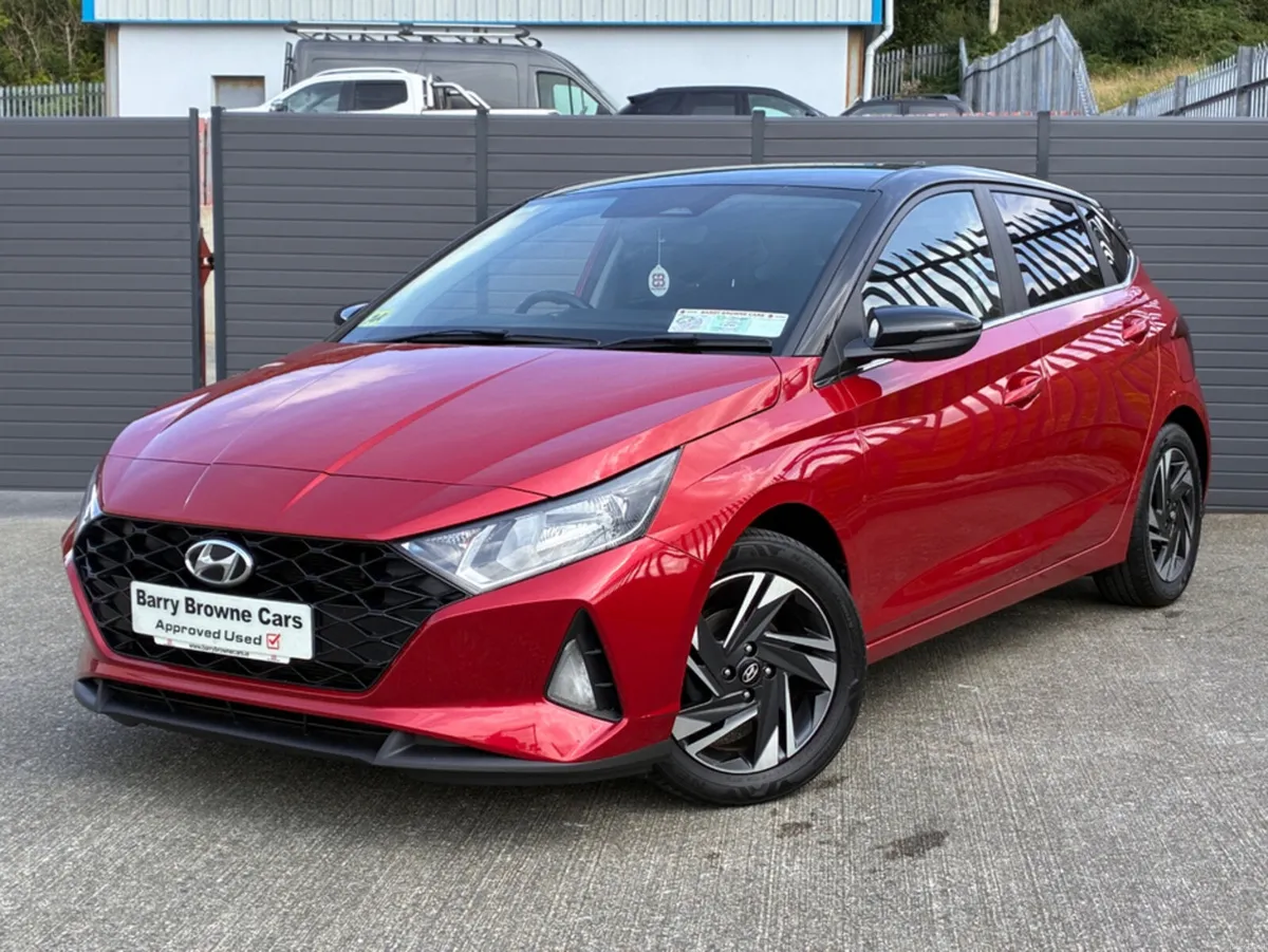 Hyundai i20 DELUXE PLUS 2TONE 5DR - Image 1