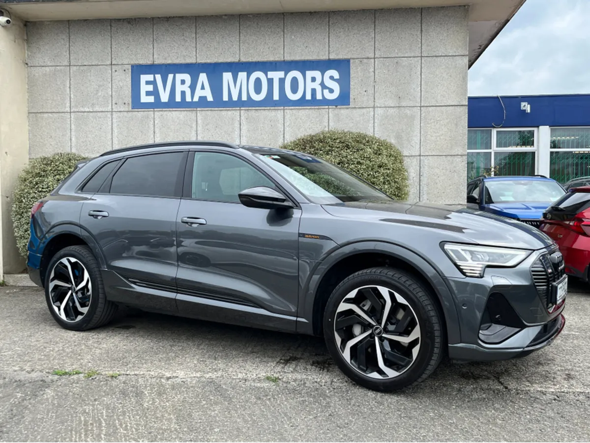 Audi e-tron 55 S-LINE ELECTRIC //LOW MILES//FULL L - Image 3