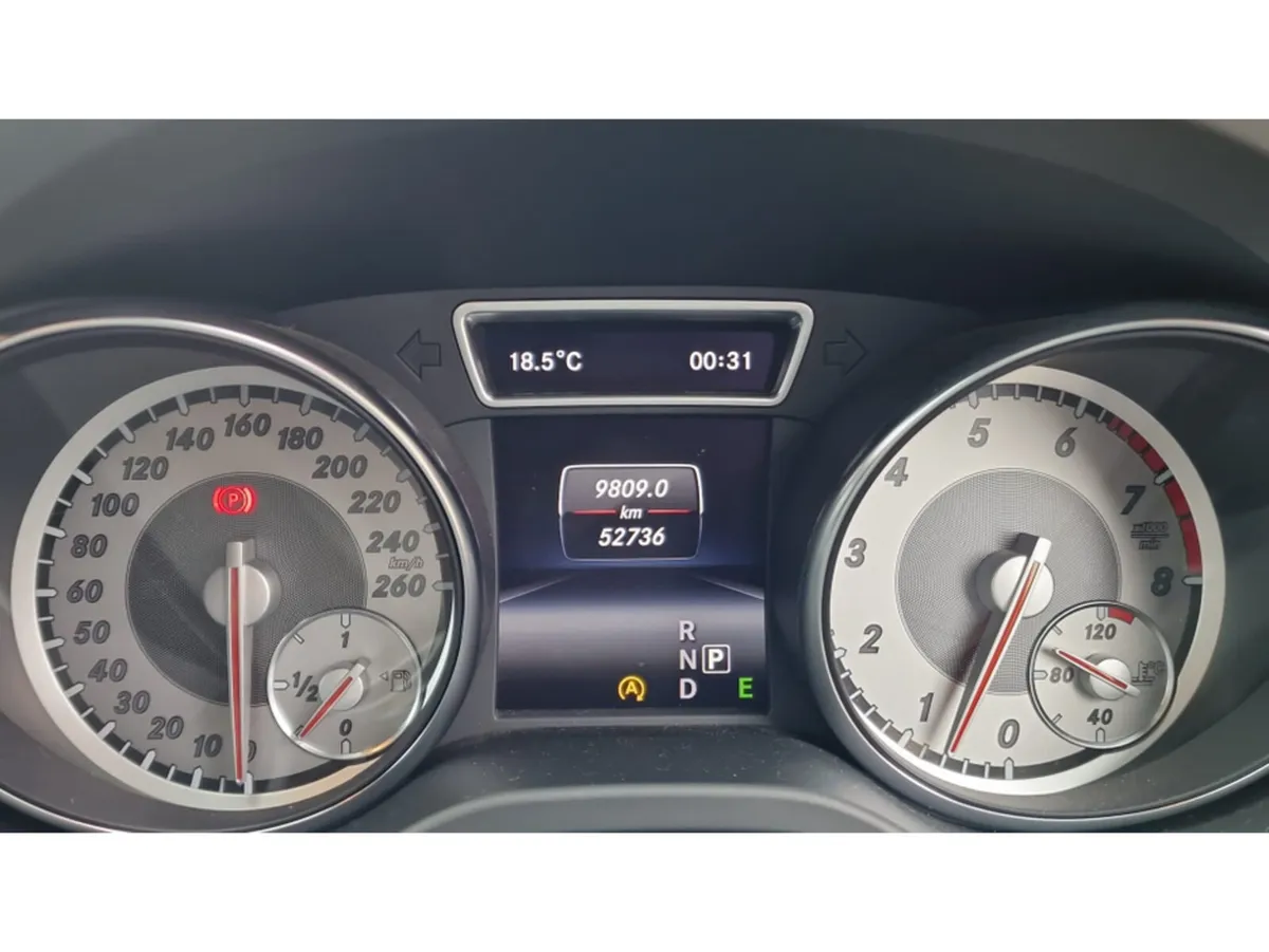 Mercedes-Benz CLA LOW MILEAGE, AMG, automatic, new - Image 4