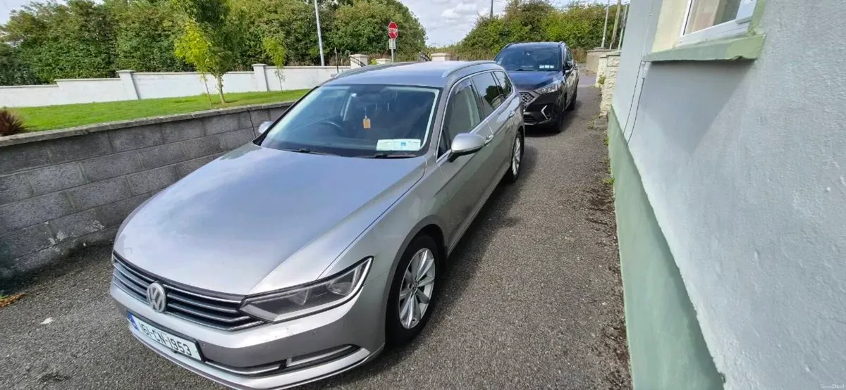 Volkswagen Passat - Image 4