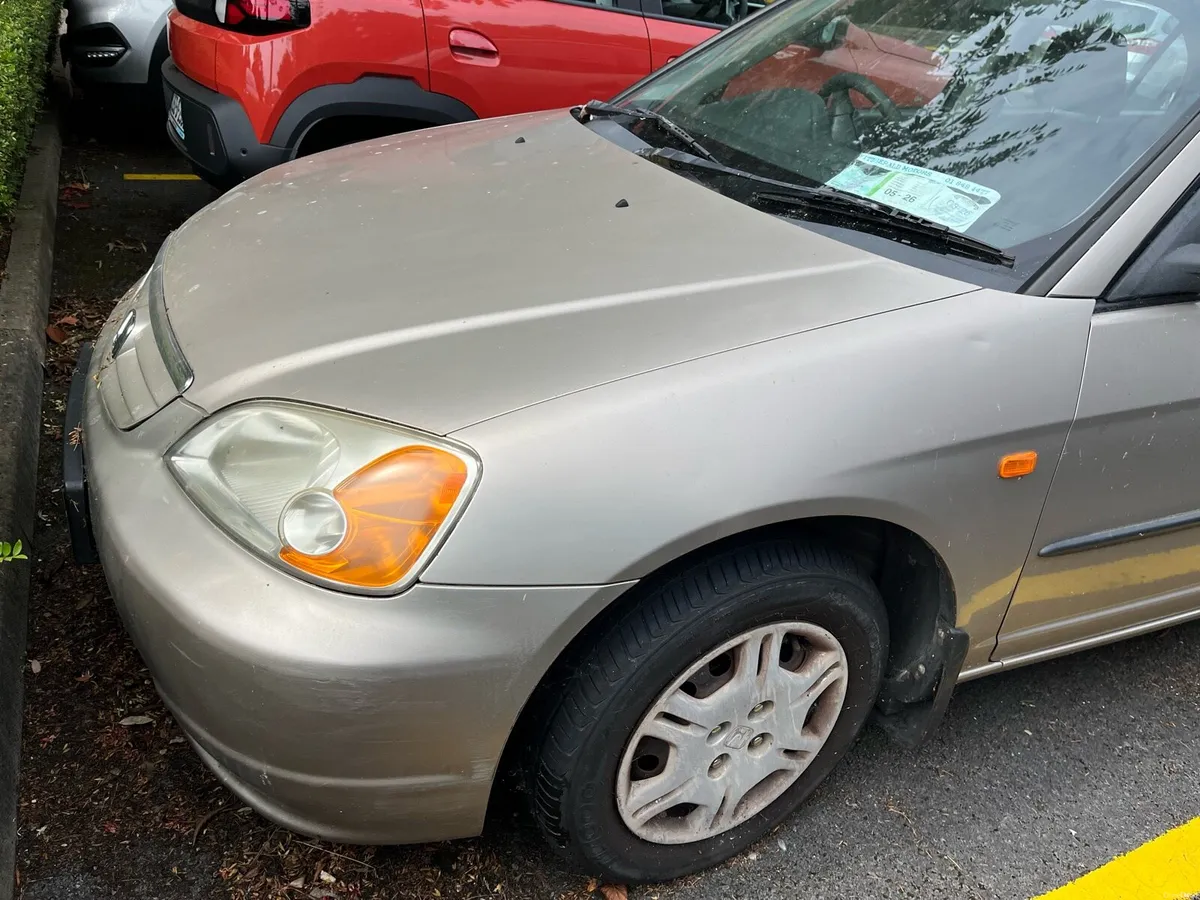 Car - Image 3