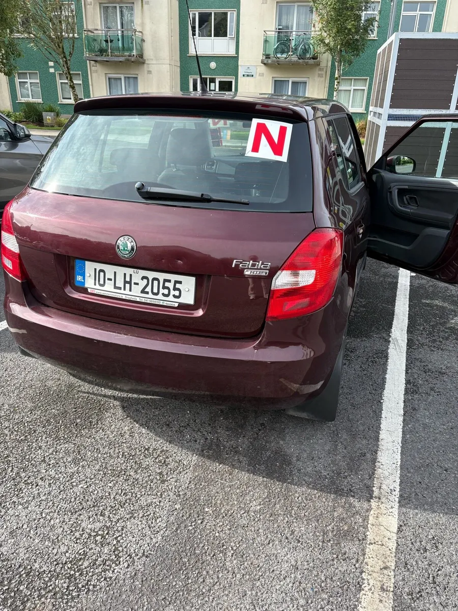 2010 Skoda fabia - Image 2