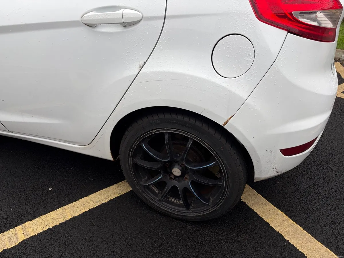 Ford Fiesta 2010 1.25L - Image 4