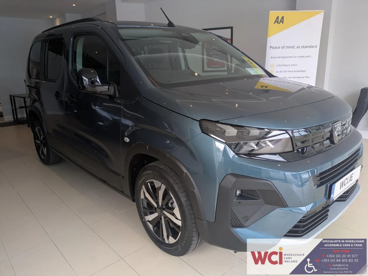 2026 Wheelchair Accessible Peugeot Rifter SWB - Image 4