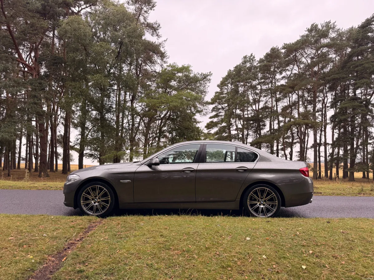BMW 5-Series 2014 Stunning Car - Image 5