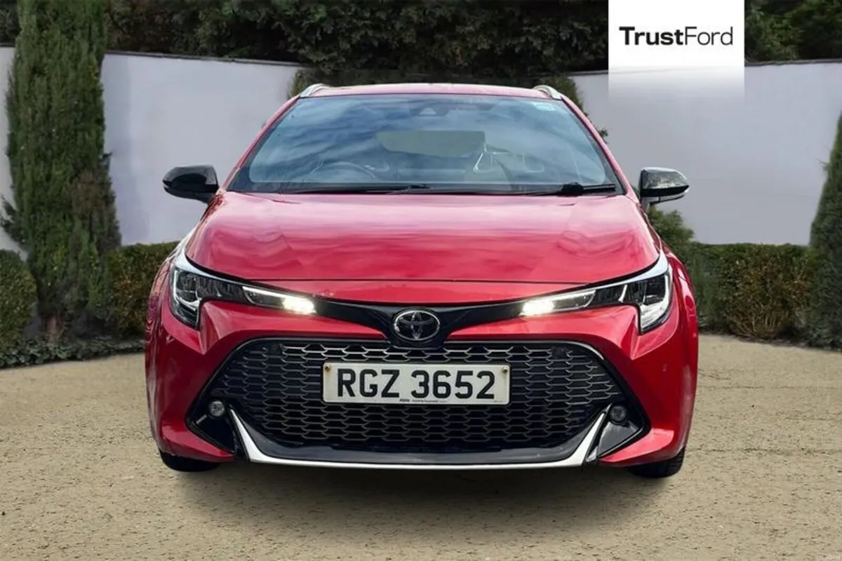 Toyota Corolla 2.0 VVT-i Hybrid GR Sport 5dr CVT- - Image 6