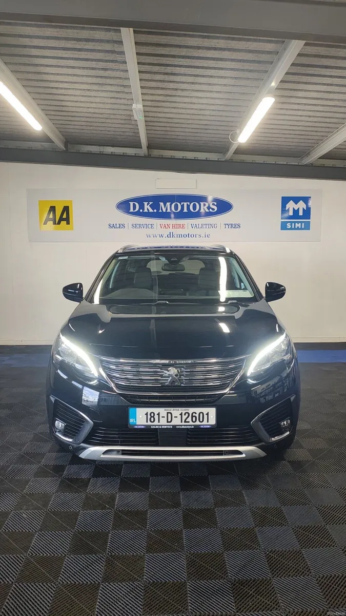 PEUGEOT 5008 7 SEATER - Image 1