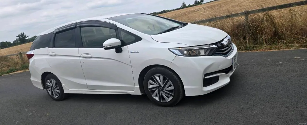 2016 Honda Shuttle Hybrid - Image 4