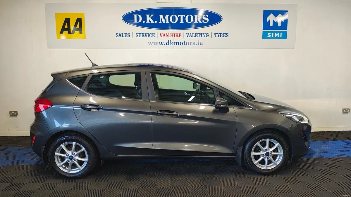 FORD FIESTA PETROL - Image 4