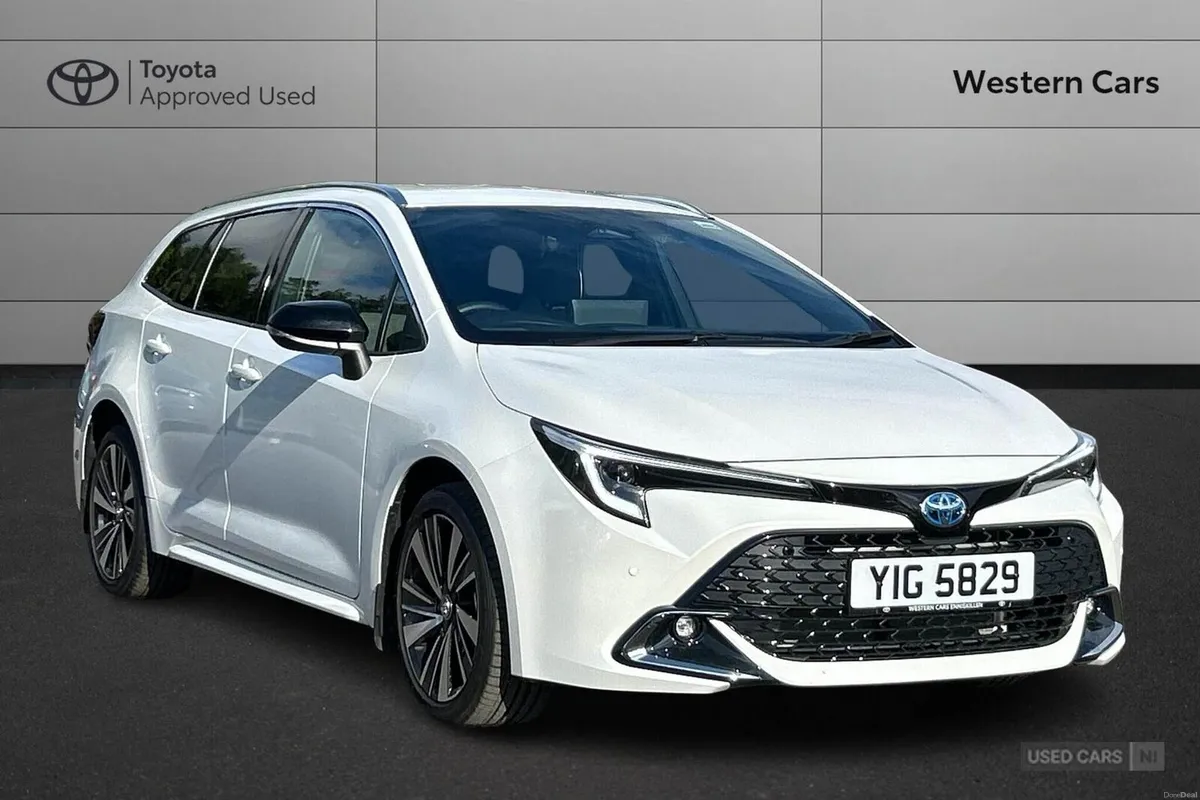 Toyota Corolla 1.8 VVT-h Design Touring Sports CVT - Image 1