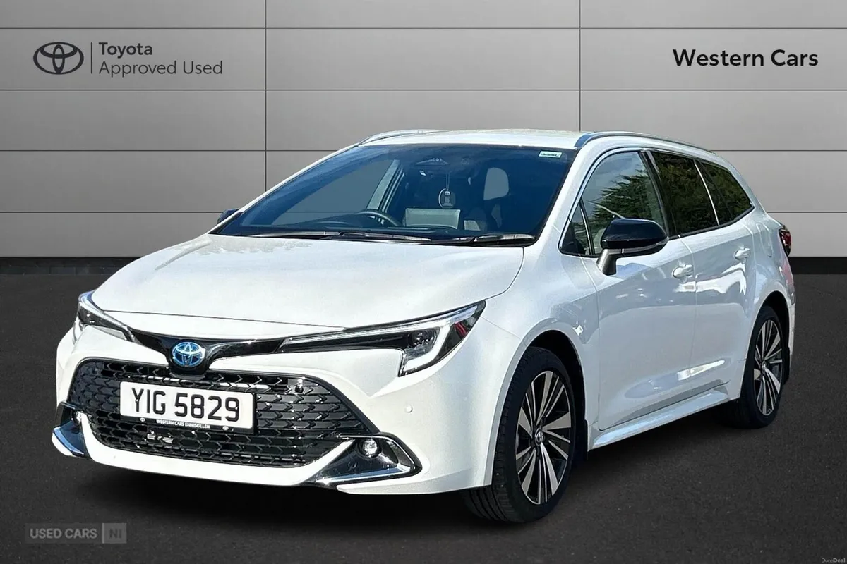 Toyota Corolla 1.8 VVT-h Design Touring Sports CVT - Image 3