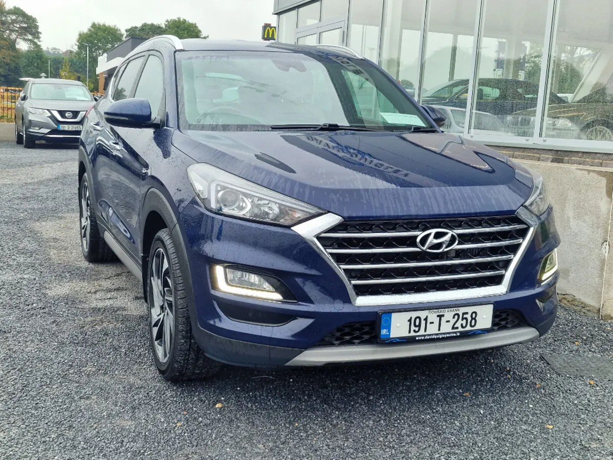 Hyundai Tucson Executive Plus 5DR - Image 2