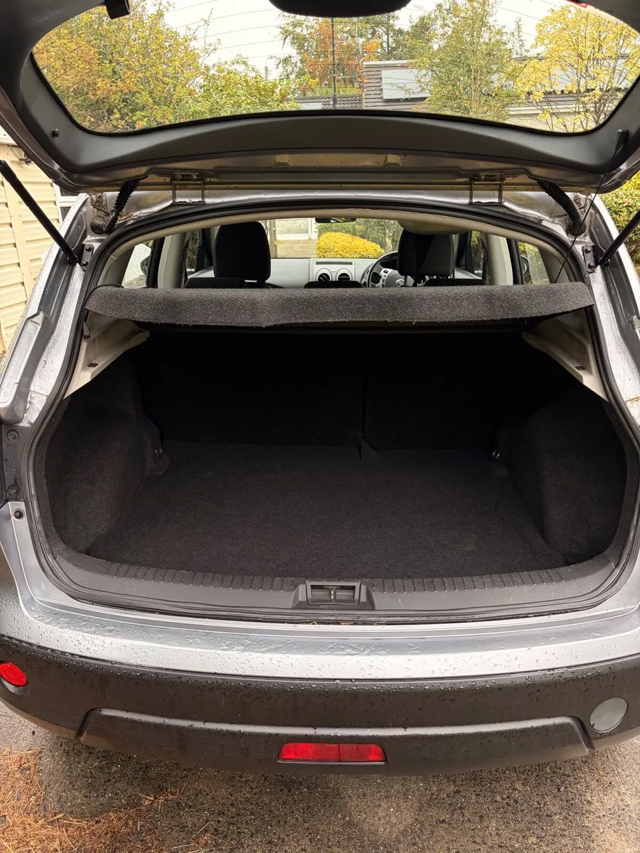 Nissan Qashqai 2012 1.5 Diesel - high spec - Image 6