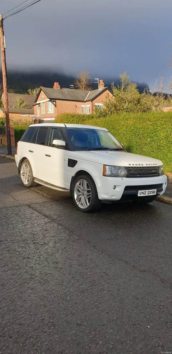 Land Rover Range Rover 2011 - Image 1