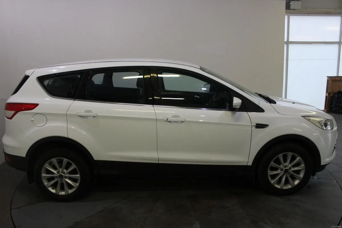 Ford Kuga 2.0TDCI 150PS Titanium - TENDER 28 - Image 2