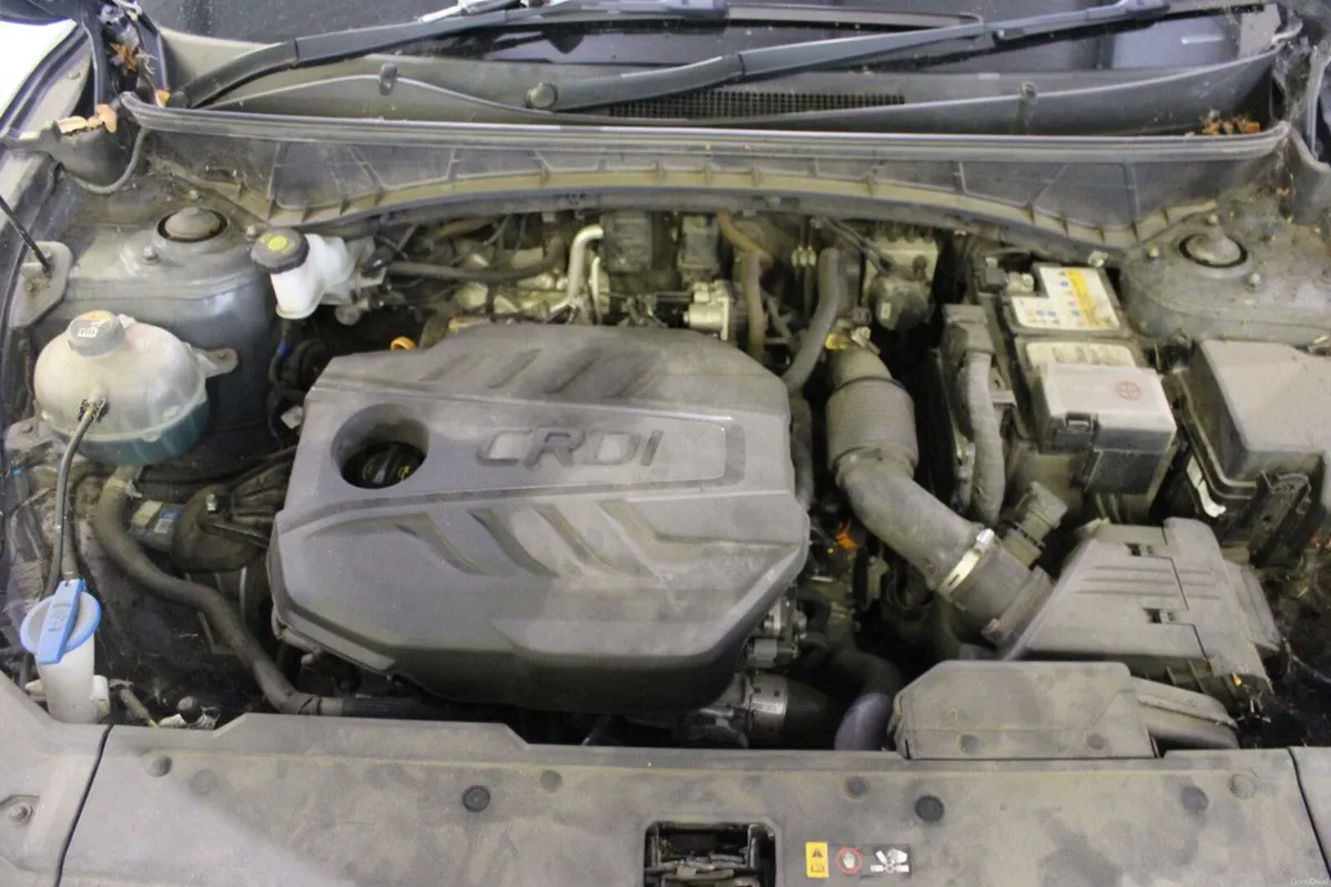Hyundai Tucson 2WD Executive - TENDER 21 - ENGINE - Image 4