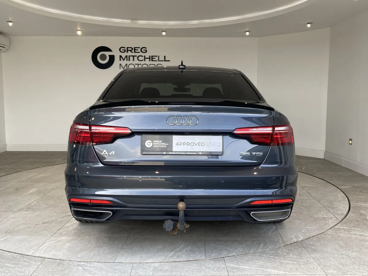 Audi A4 2022 - Image 6