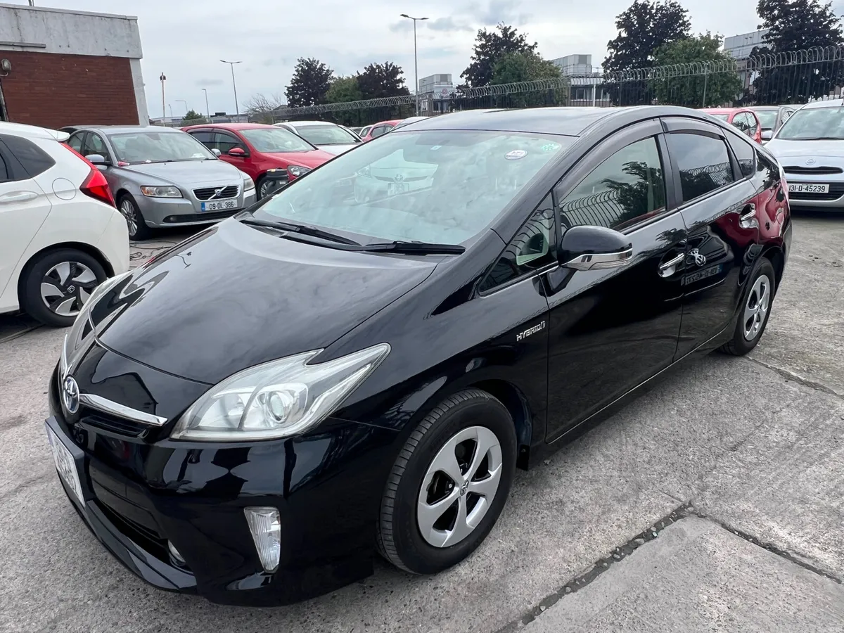 Toyota Prius 2013 Automatic/ New Nct / warranty. - Image 2